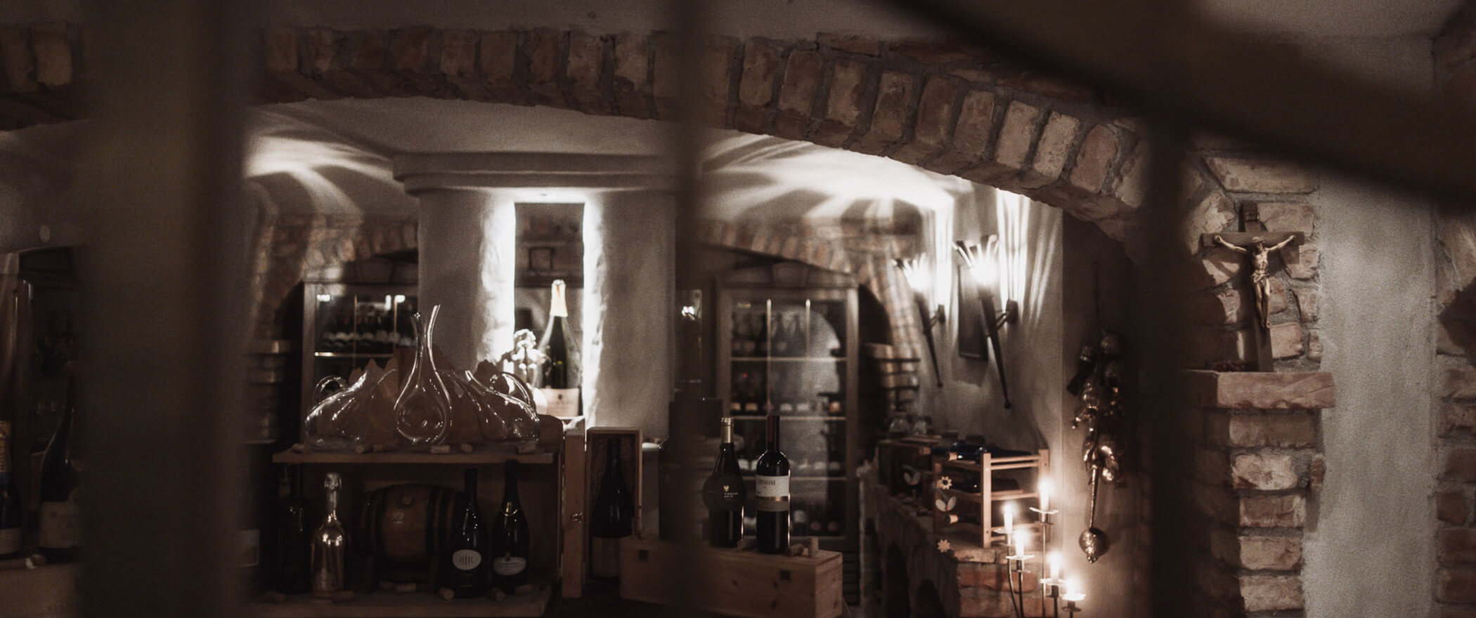 View into the large wine cellar with various top wines - Hotel Montis